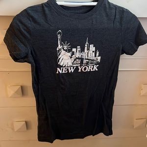 Aeropostale classic crew graphic tee